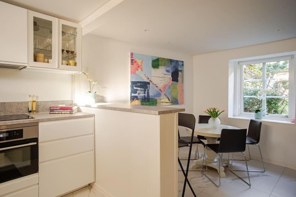 Outstanding Apartment Close To Gothenburg Kungalv Bagian luar foto